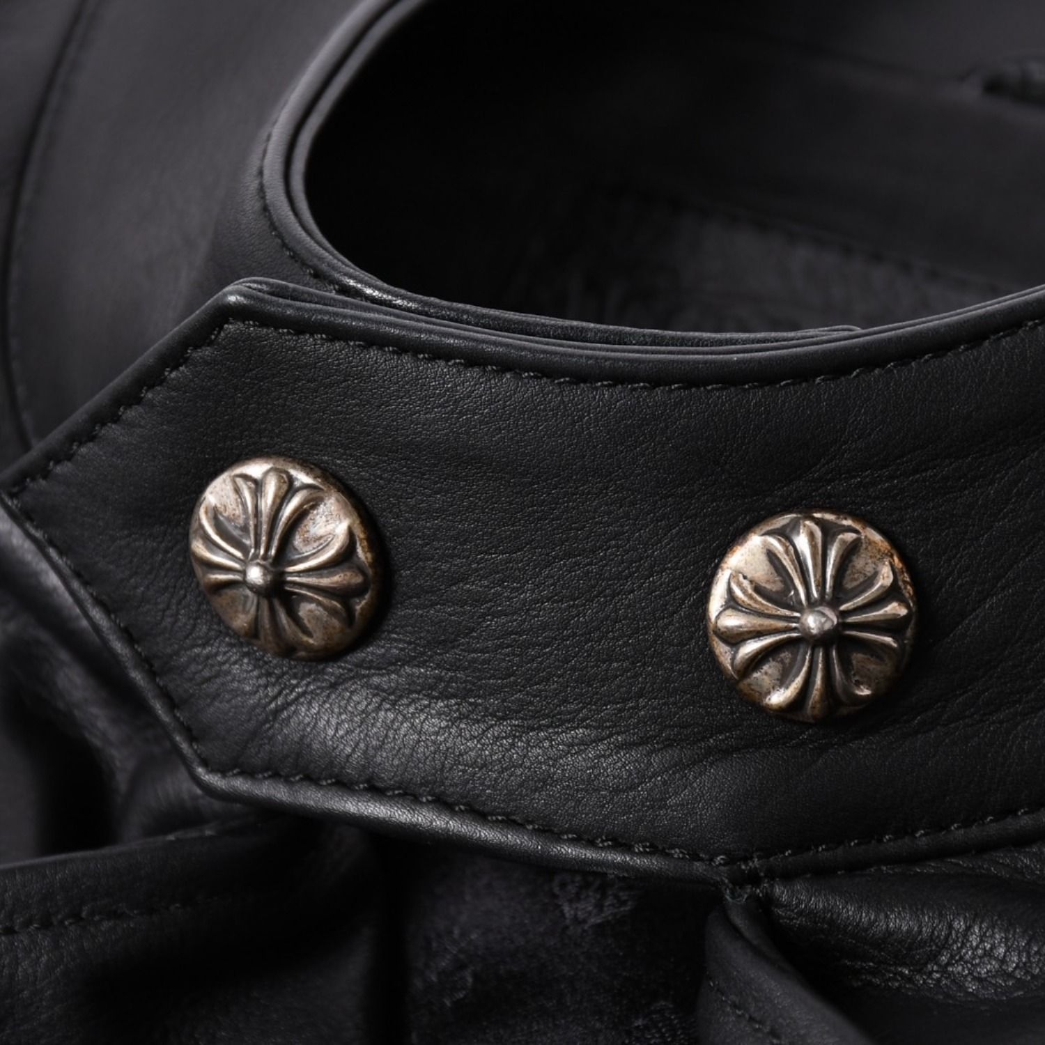 クロムハーツ 極美品 CHROME HEARTS クロムハーツ 純正ガーメントケース付属 クロス