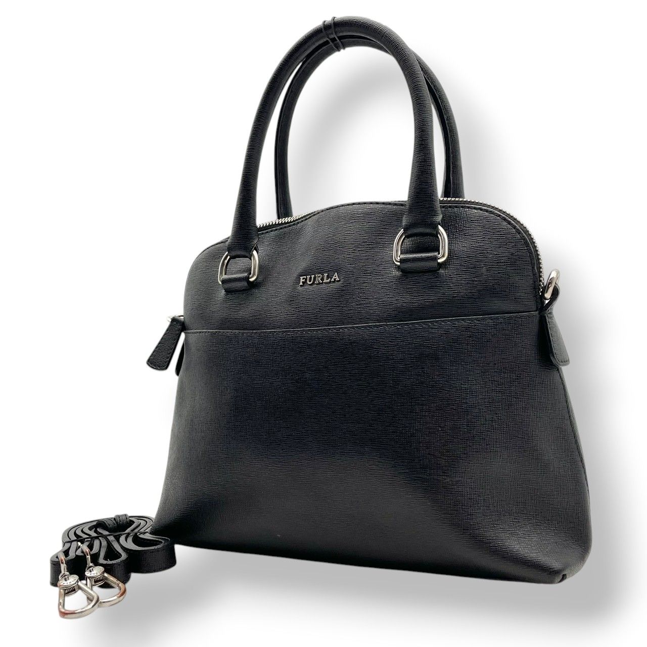 良品 フルラ FURLA 2WAYバッグ ハンドバッグ ショルダーバッグ レザー ブラック 黒 ゴールド金具 ロゴ ファスナー開閉 クロスボディ 斜め掛け エレガント お出かけ デイリーユース 通勤 レディース 鞄 カバン S5