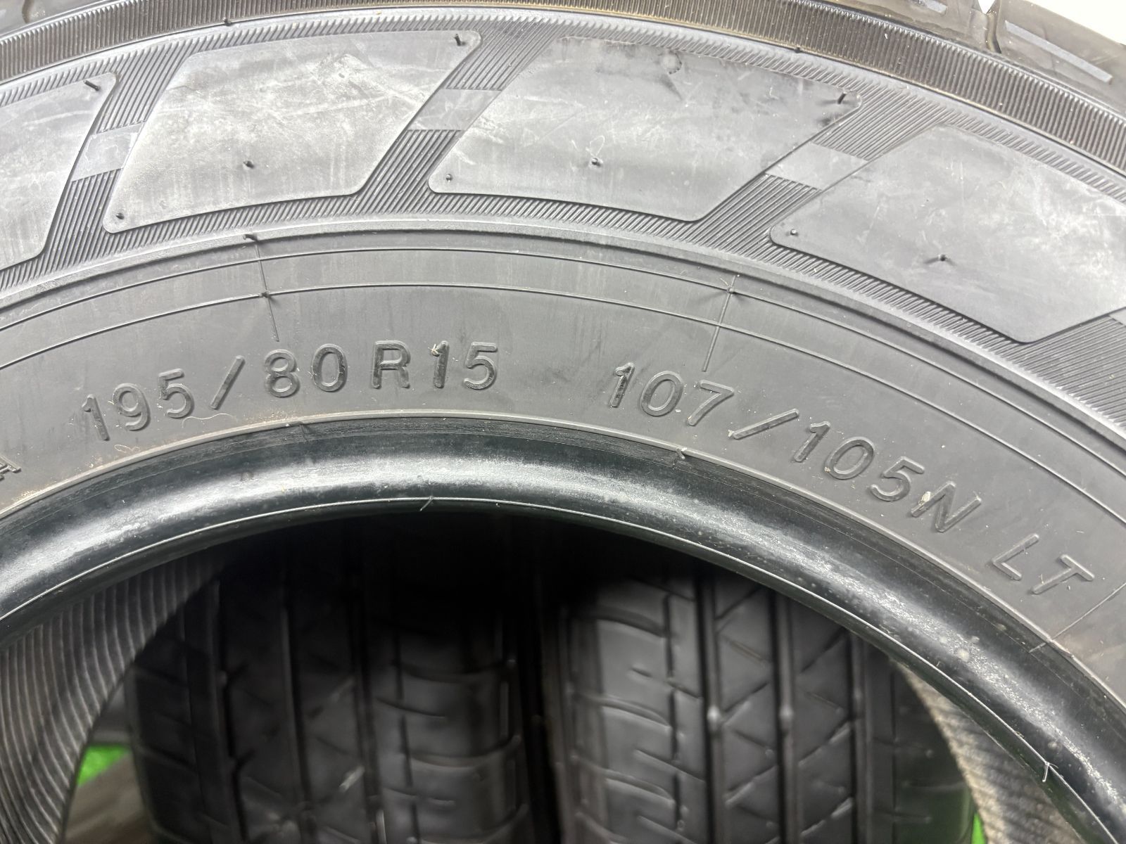 送料無料☆195/80R15 LT ヨコハマ RY55 2023年製 4本 夏 タイヤ 