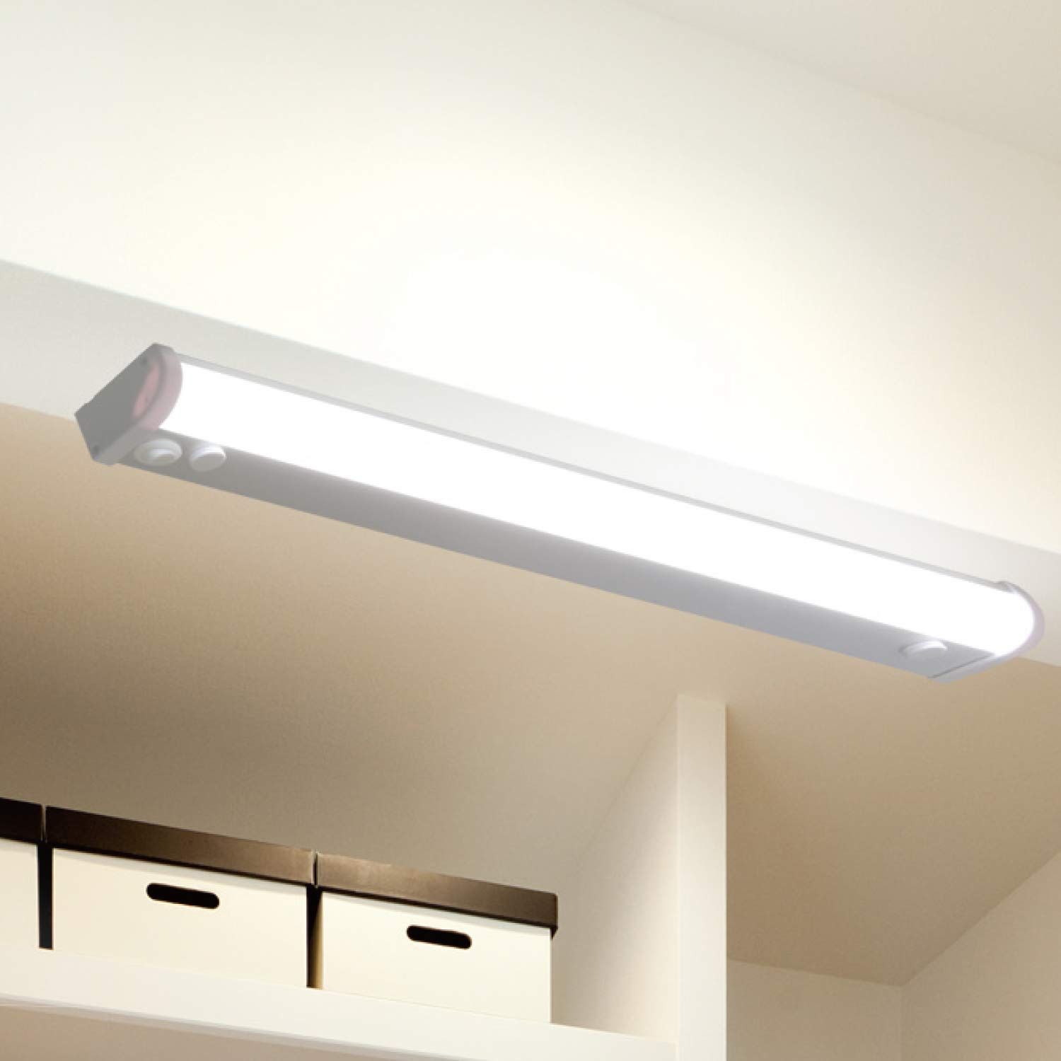 [山善] LED キッチンライト 多目的灯 近接センサー LEDライト 照明器具 工事不要 電源プラグ付き 1170lm (幅60.4cm) LT-C13N 国内発送 80fe8c14