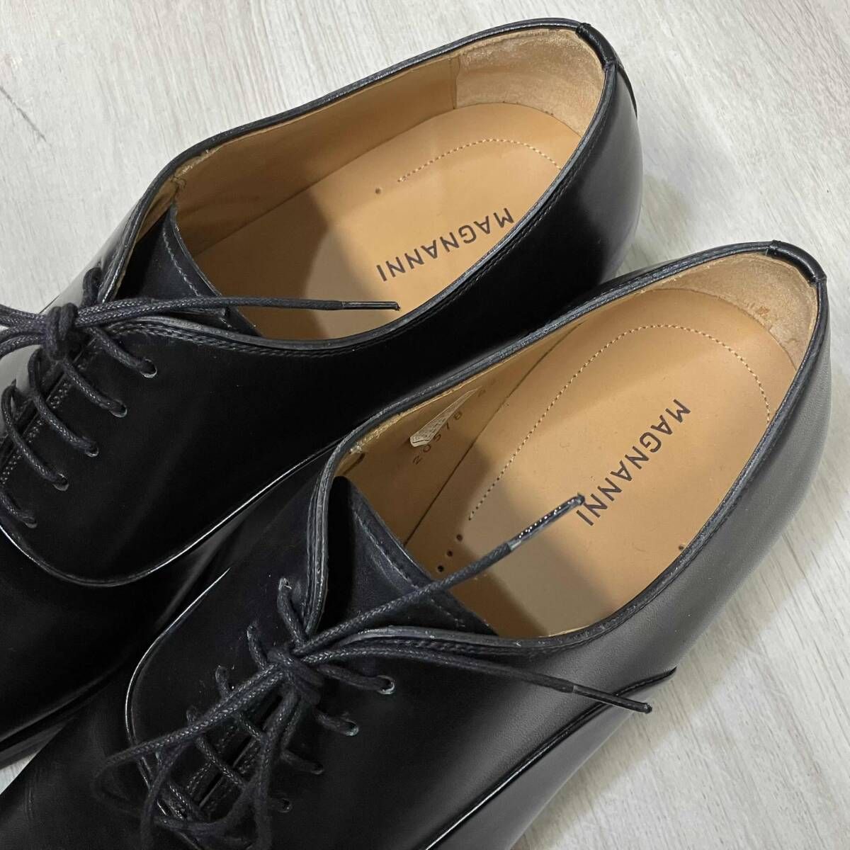 MAGNANNI NEGRO スペイン製 20578 42 約26cm 本革 レザー ストレート 