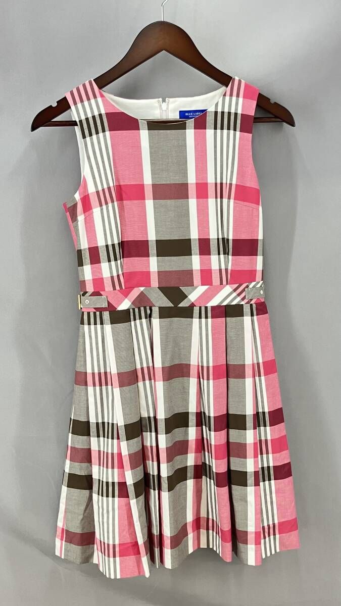 ★ タグ付き BURBERRY BLUE LABEL バーバリーブルーレーベル ノースリーブワンピース 55J34-315-16 レディース サイズ36 ピンクグレー 夏