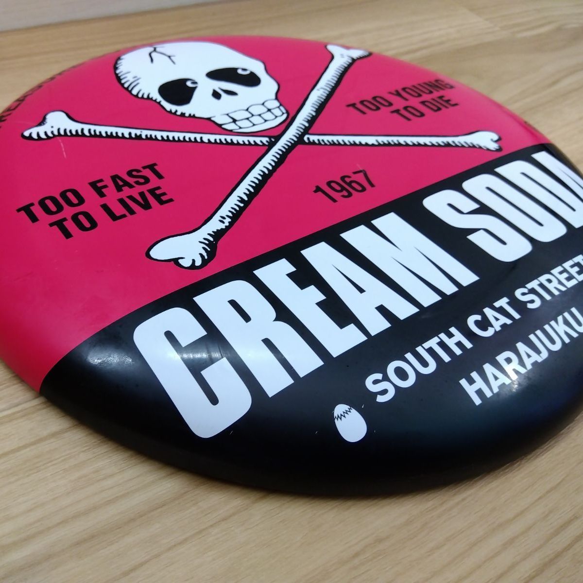 CREAM SODA (クリームソーダ) 丸型ディスプレイ プレート看板 原宿