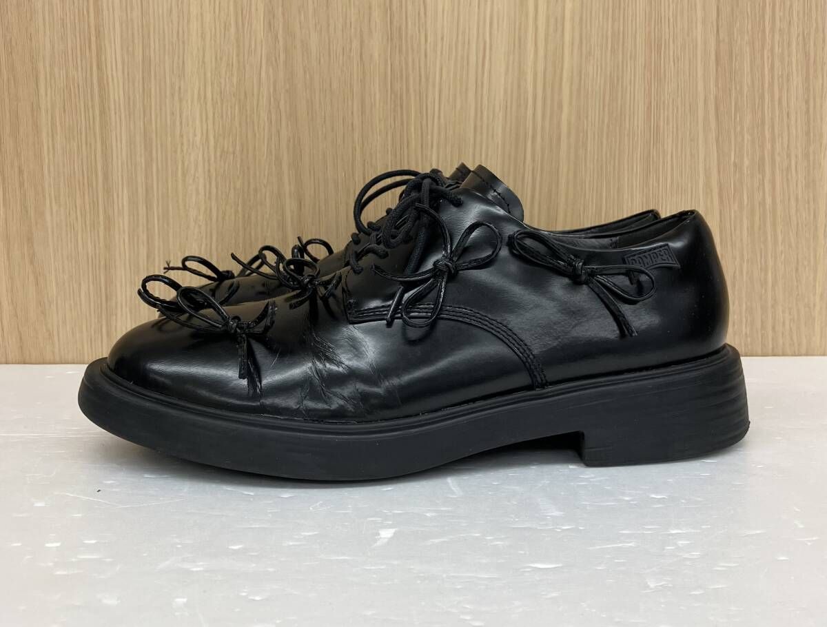 CAMPER カンペール ドレスシューズ K101010-001 DEAN ディーン リボンモチーフ サイズ40 ブラック 通年