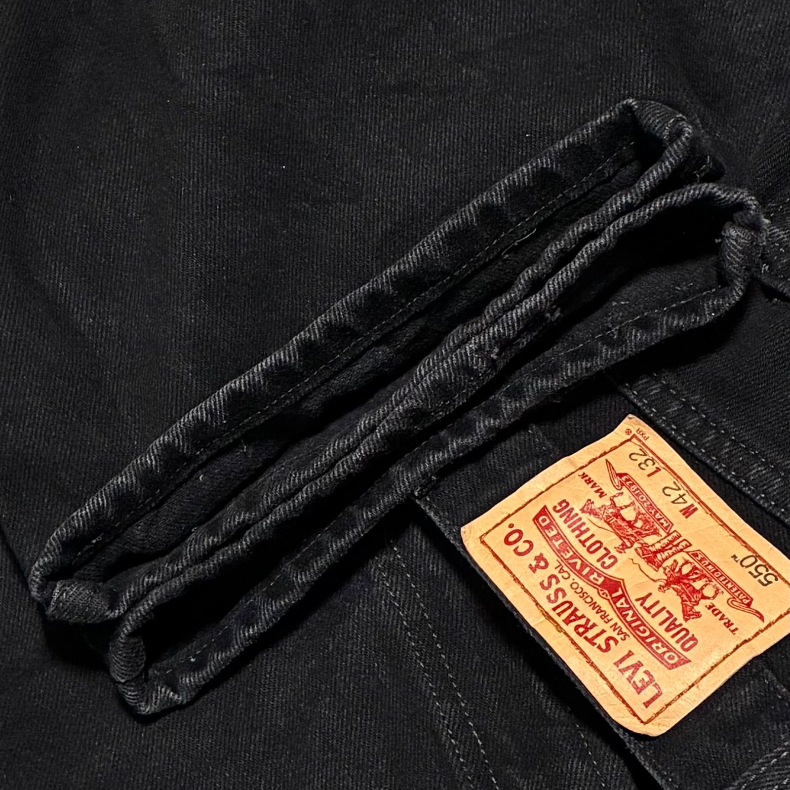 リーバイス550ブラックデニムパンツL1475〇LEVI'S w42大きいサイズ