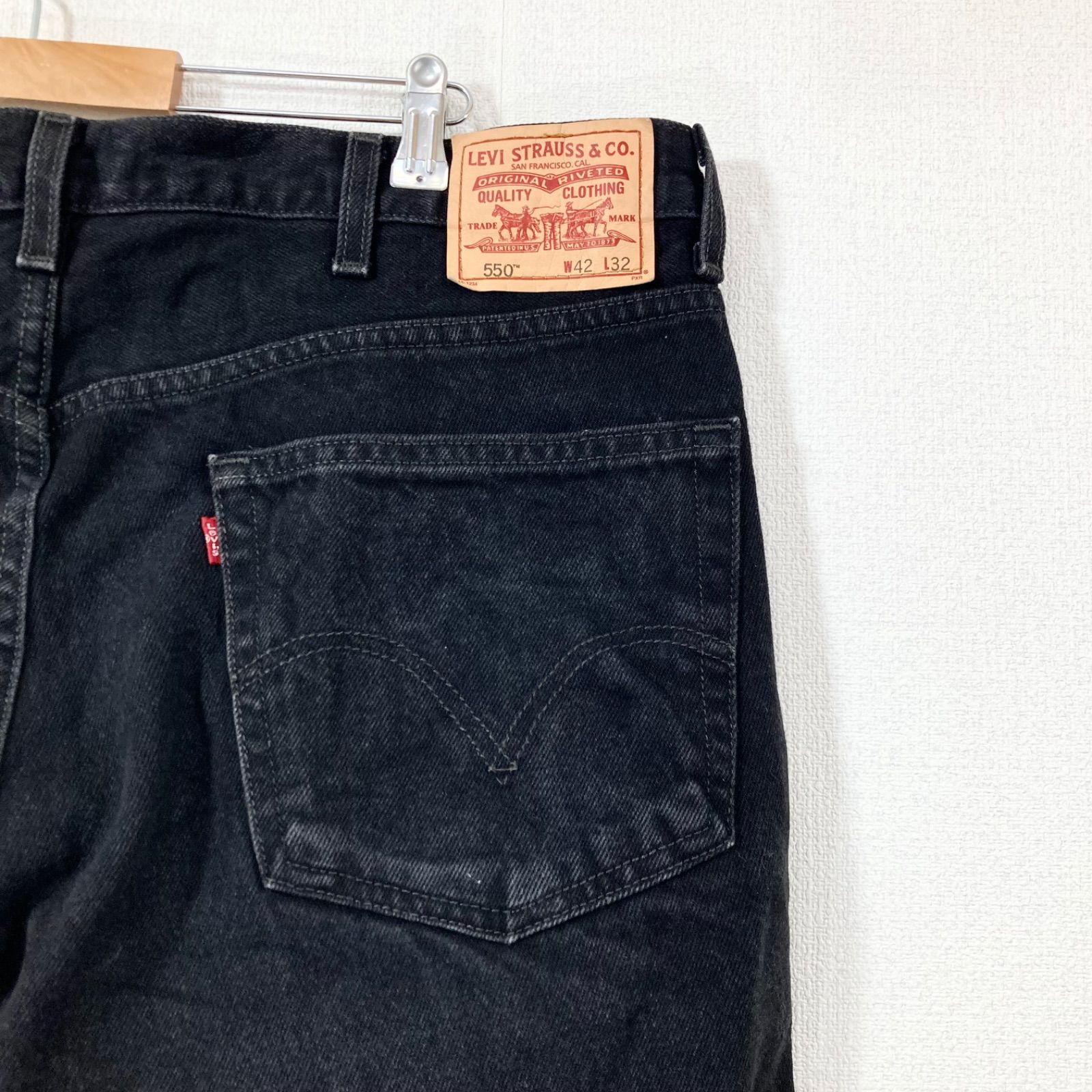 リーバイス550ブラックデニムパンツL1475〇LEVI'S w42大きいサイズ