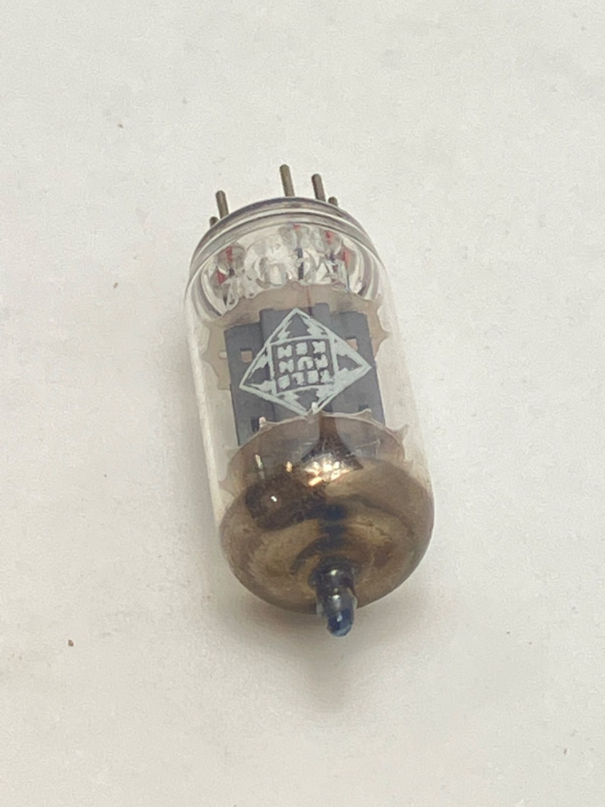 ☆ TELEFUNKEN ECC82/型番不明 真空管 2点セット - メルカリ