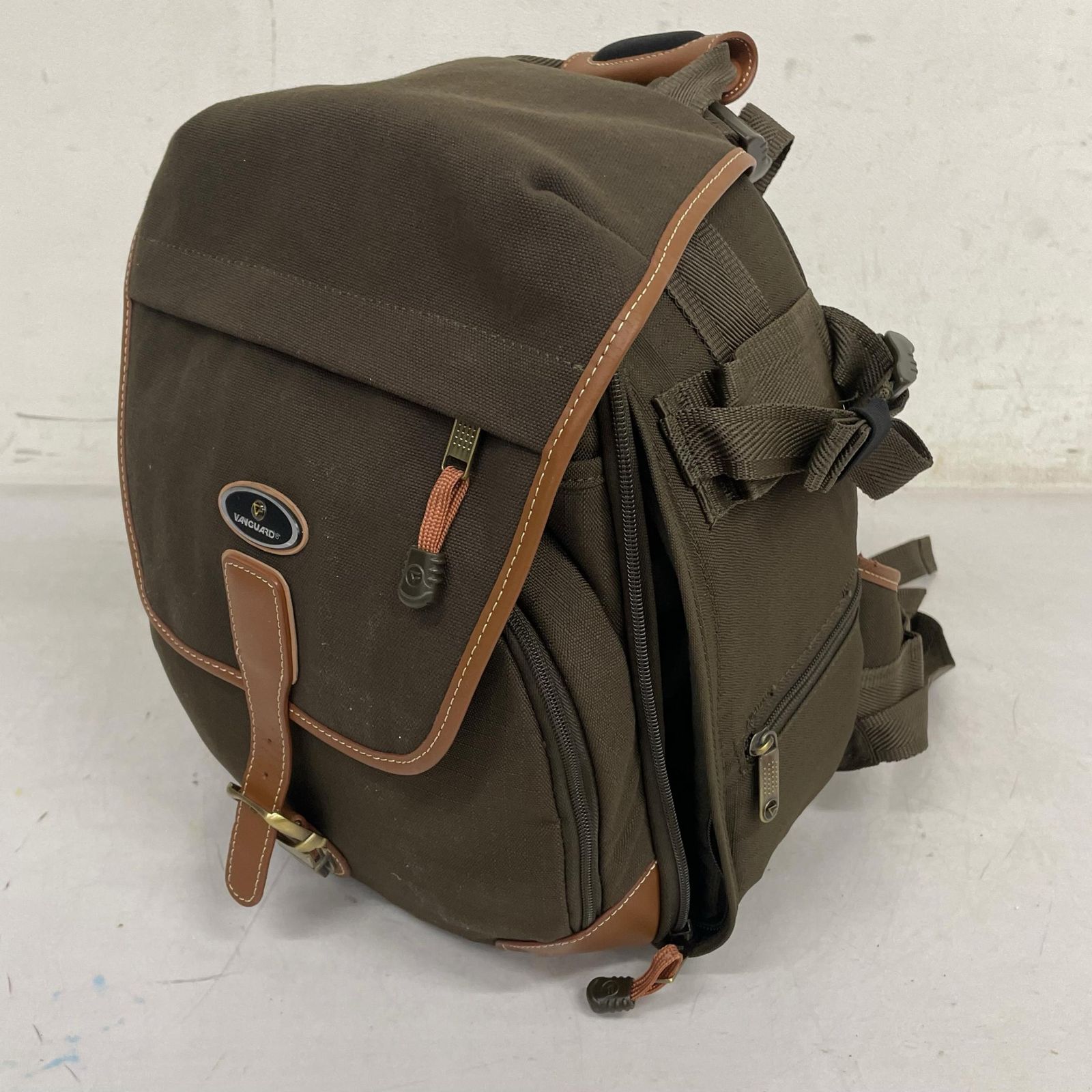 Vanguared バンガード カメラバッグ Arlenビデオカメラアクセサリー ユニセックス カーキ 中古