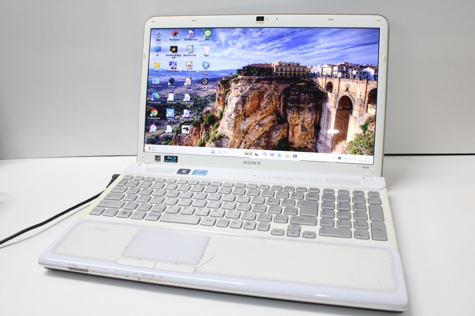 SONY VAIO i5/SSD256GB/メモリ VPCCB38FJ〉Core 現状品/中古ノートPC】SONY〈Vaio ノートパソコン　VPCCB38FJ/W Windowsノート本体