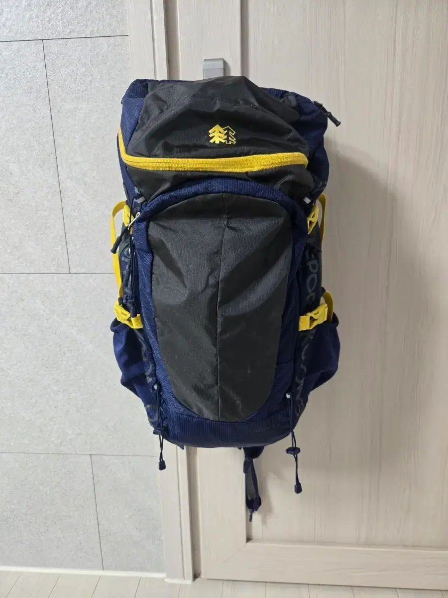 コーロンスポーツ 登山 リュックサック ネイビー/ブラック
