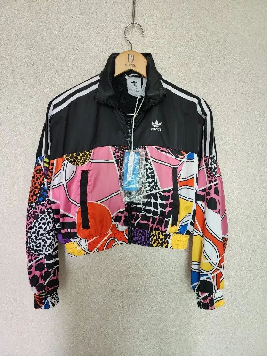 アディダス クロップド ウィンドブレーカー Multicolor レディース