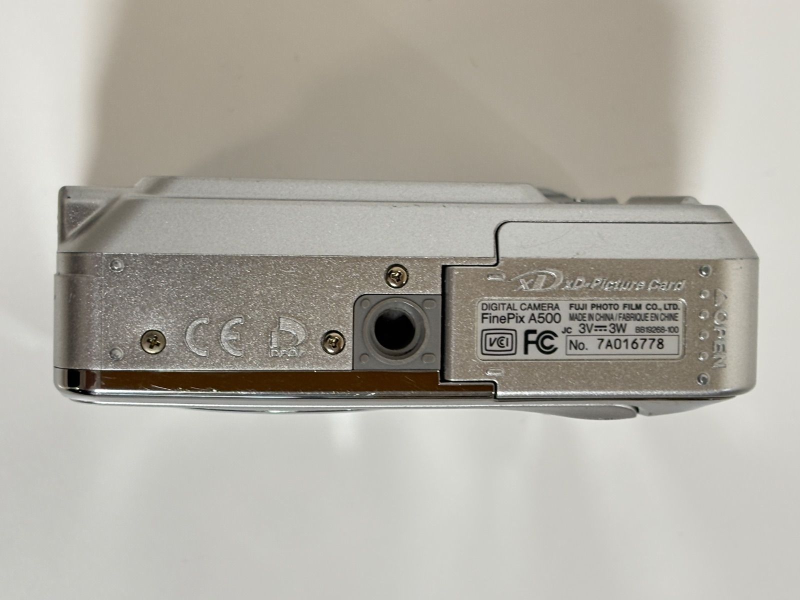 FUJIFILM FinePix A500 デジタルカメラ コンデジ シルバー 動作確認