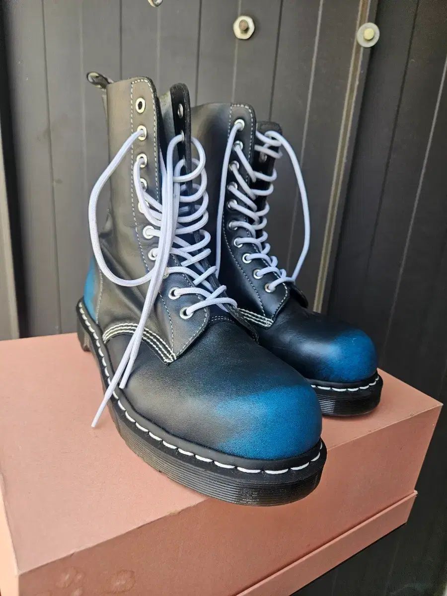 UK7 DR. MARTENS ドクターマーチン 新品 GD着用 10ホール グラデーション ウォーカーブーツ 1919