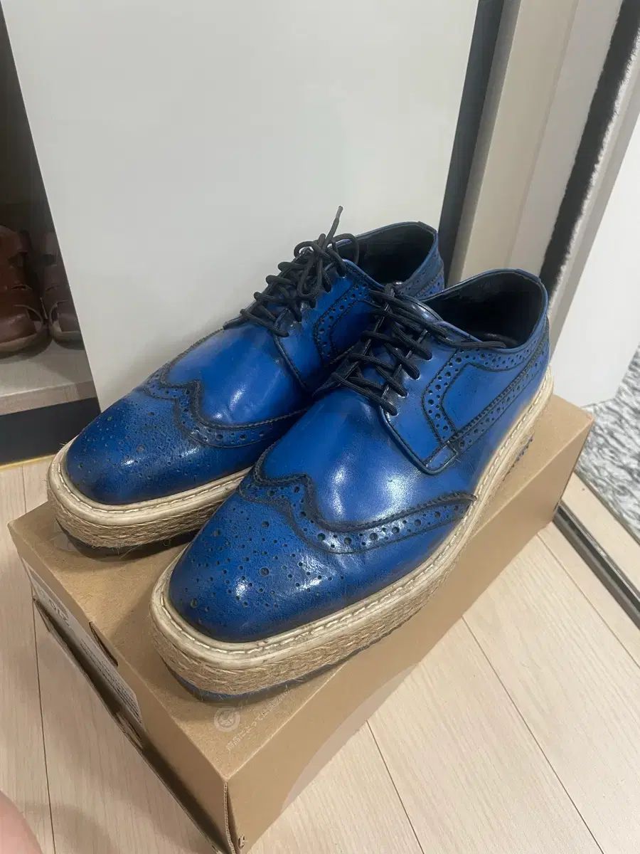 クラシック ウイングチップ 靴