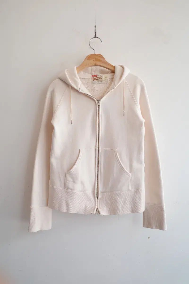 Traditional Weatherwear ツーウェイ ジップアップ WHOODIE (JAPAN)