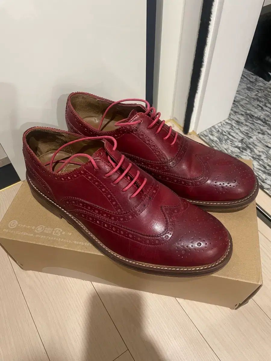 クラシック ウイングチップ 靴 イギリス ロンドン 購入
