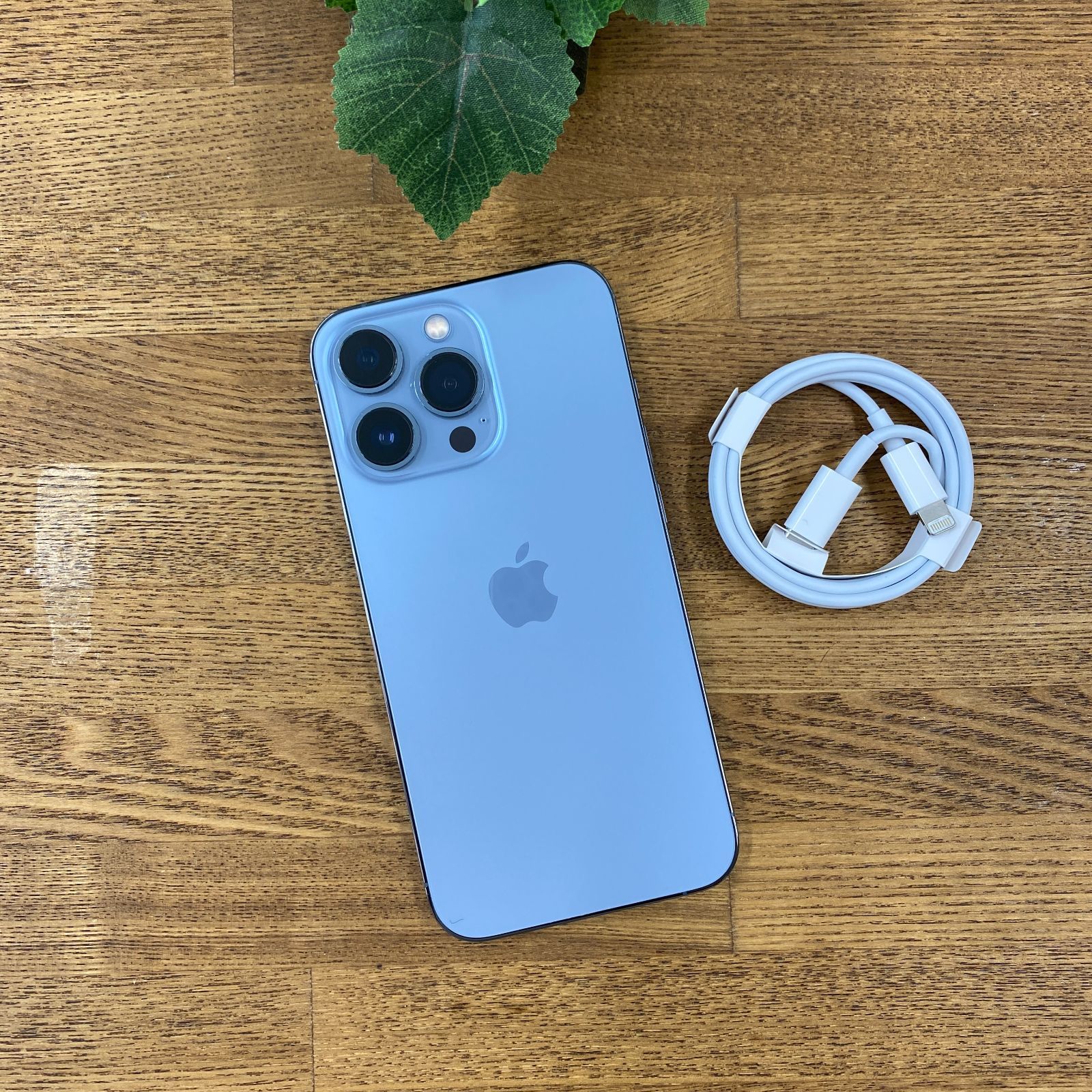 iPhone 13Pro 256GB シエラブルー SIMフリー Aランク - メルカリ