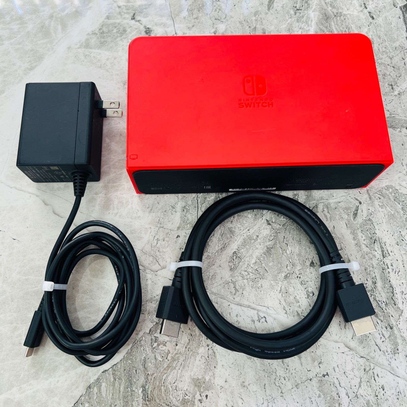 完動品】Nintendo switch マリオレッド 有機ELモデル 2023年製 - メルカリ