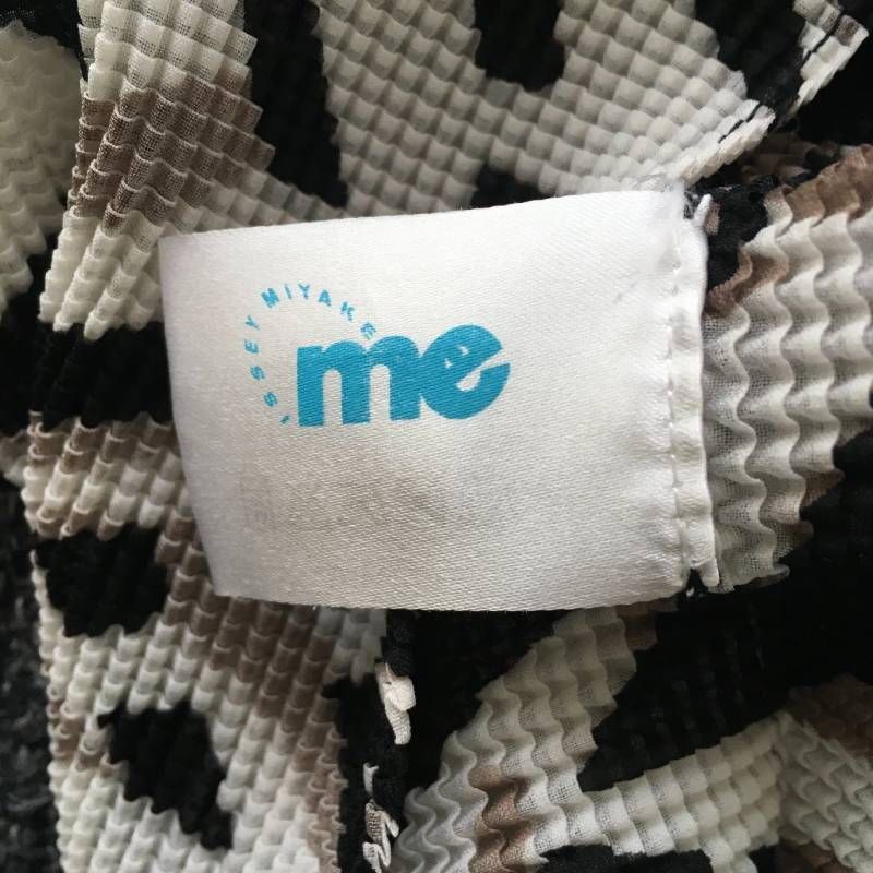 美品 me ISSEY MIYAKE ミー イッセイミヤケ トップスF - メルカリ