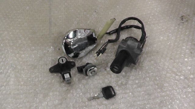 CBX125カスタム　JC12-1302xxx　の　キーセット4/4　錆　ON抜け:#1778555838