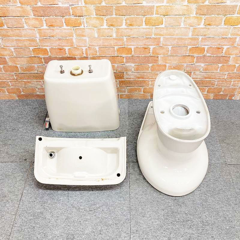 ＴＯＴＯ便器　綺麗な中古品をお譲りします。 中古品】【美品】 TOTO トイレ 洋式便器 (床下排水) 「C420」 排水芯