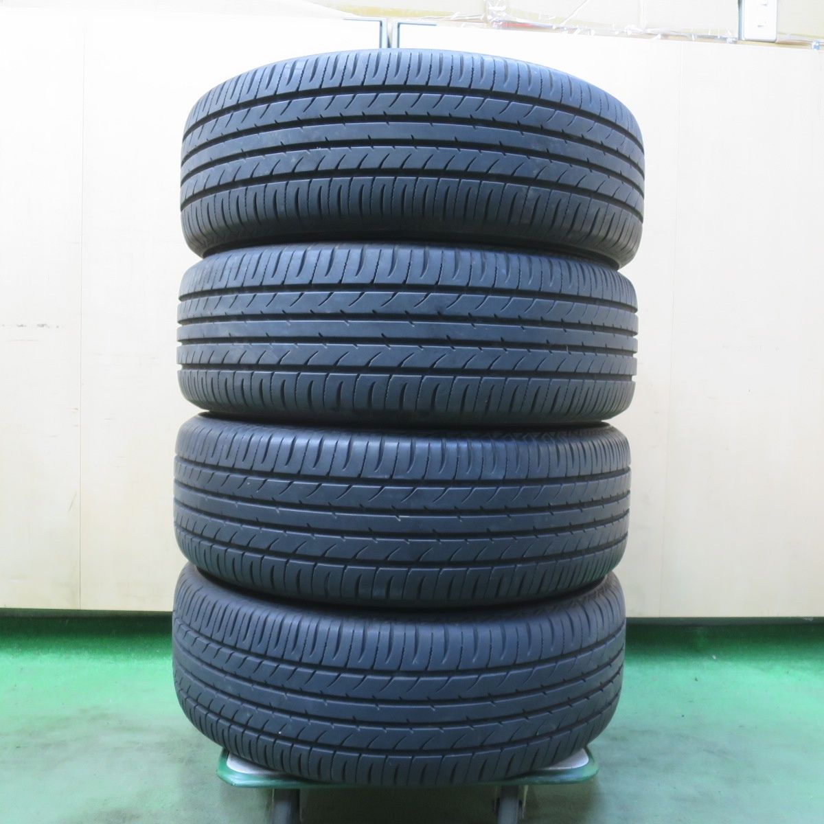 バリ溝！22年！9.5分☆トヨタ 70系 ノア ヴォクシー 純正 205/60R16 