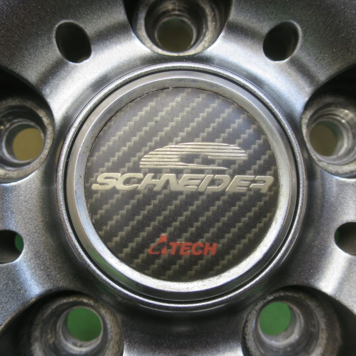 バリ溝！8.5分☆スタッドレス 205/60R16 ヨコハマ アイスガード iG50