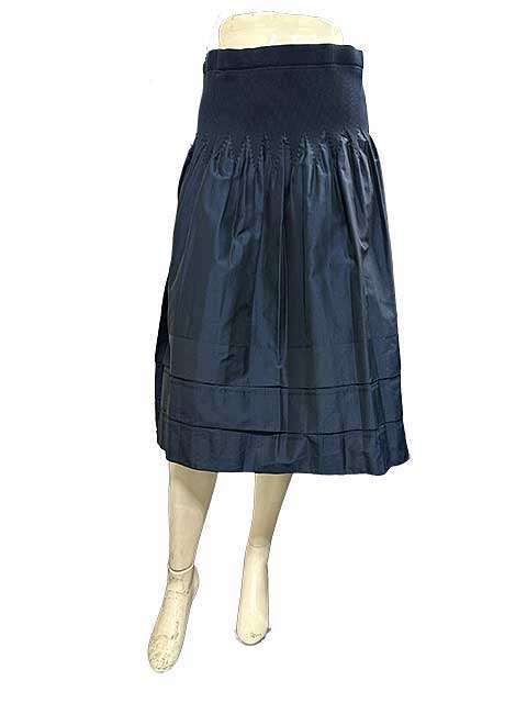【中古】YUKI TORII　ユキトリイ　スカート　ネイビー　ウエストゴム　光沢あり　44サイズ　フレアスカート　大きいサイズ＿S25＿セルモアから出品＿s-0276-r25