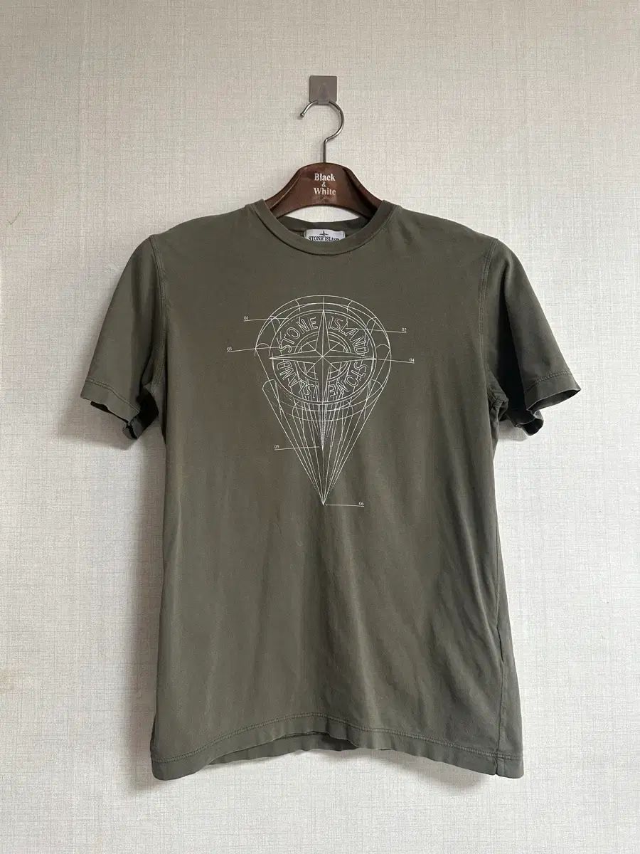 STONE ISLAND コンパス 半袖 Tシャツ カーキ