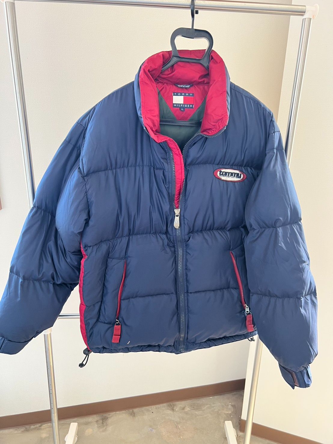 TOMMY HILFIGER トミーヒルフィガー ダウンジャケット ネイビー×レッド メンズ A260-500