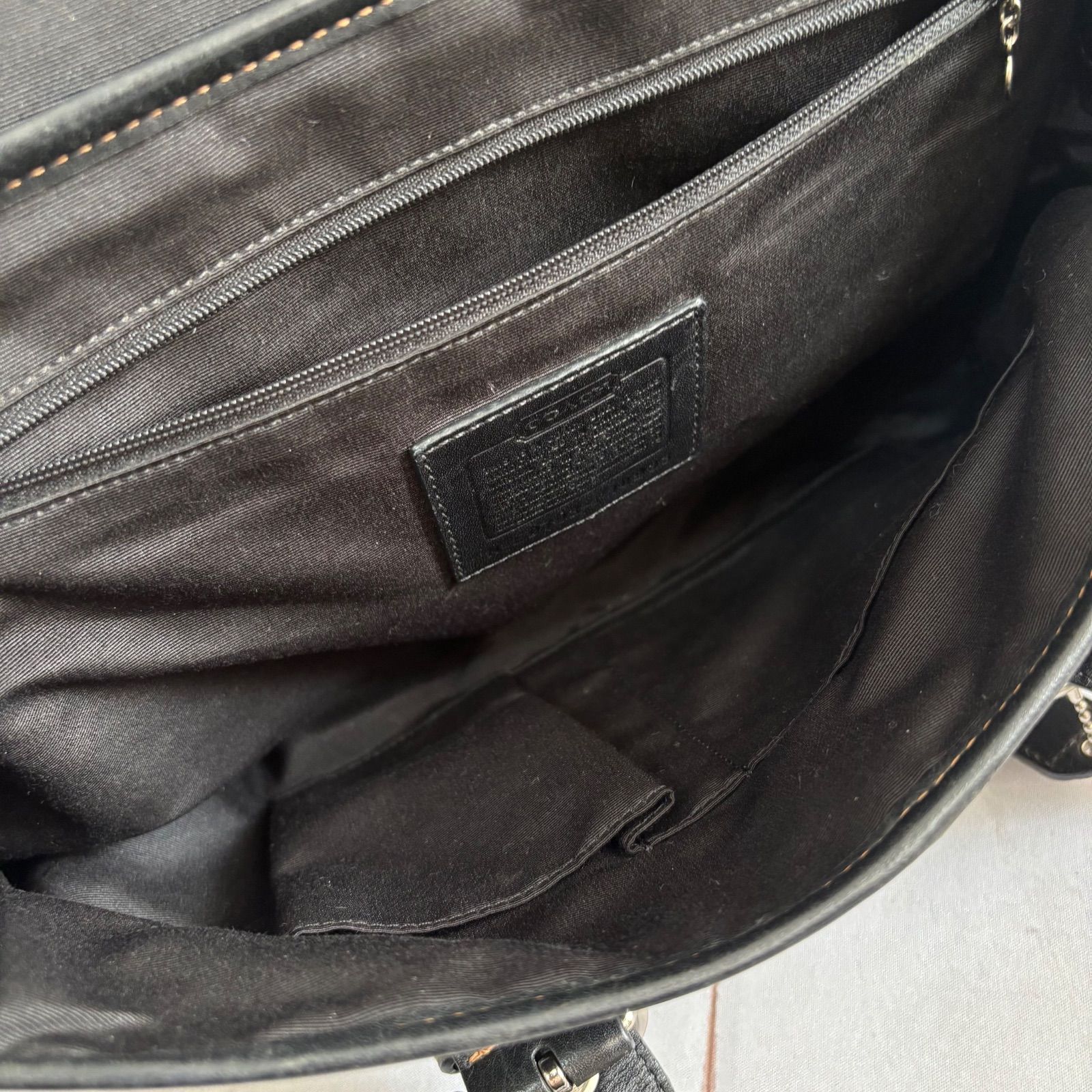 Coach Soho Black Studded Leather Flap Satchel Shoulder Bag コーチ 