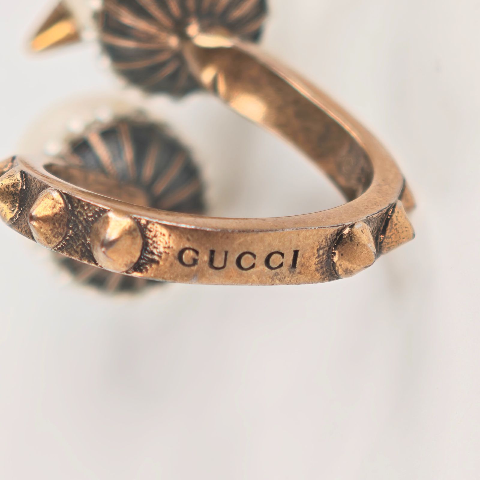 GUCCI グッチ グラスパール スタッズ リング 10号 - メルカリ