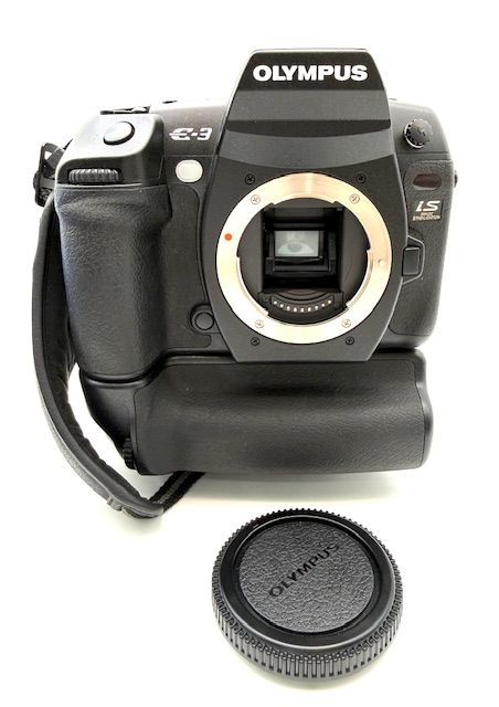 デジタル一眼レフカメラ オリンパス「E-3」ボディ パワーバッテリー