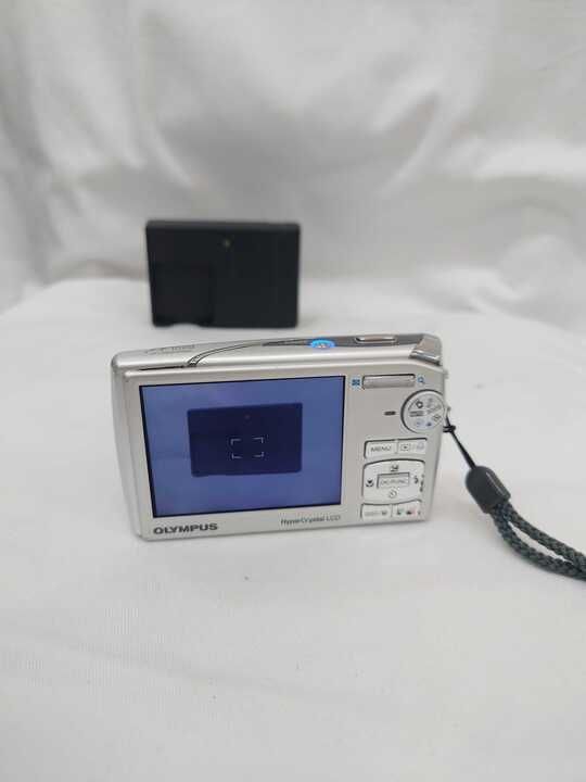 OLYMPUS u1020 コンパクトデジタルカメラ シルバー色 - メルカリ