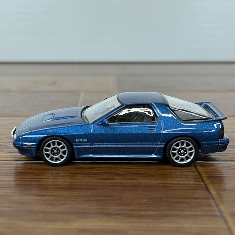 トミカリミテッドヴィンテージ ネオ 1/64 LV-N192b マツダ サバンナ RX