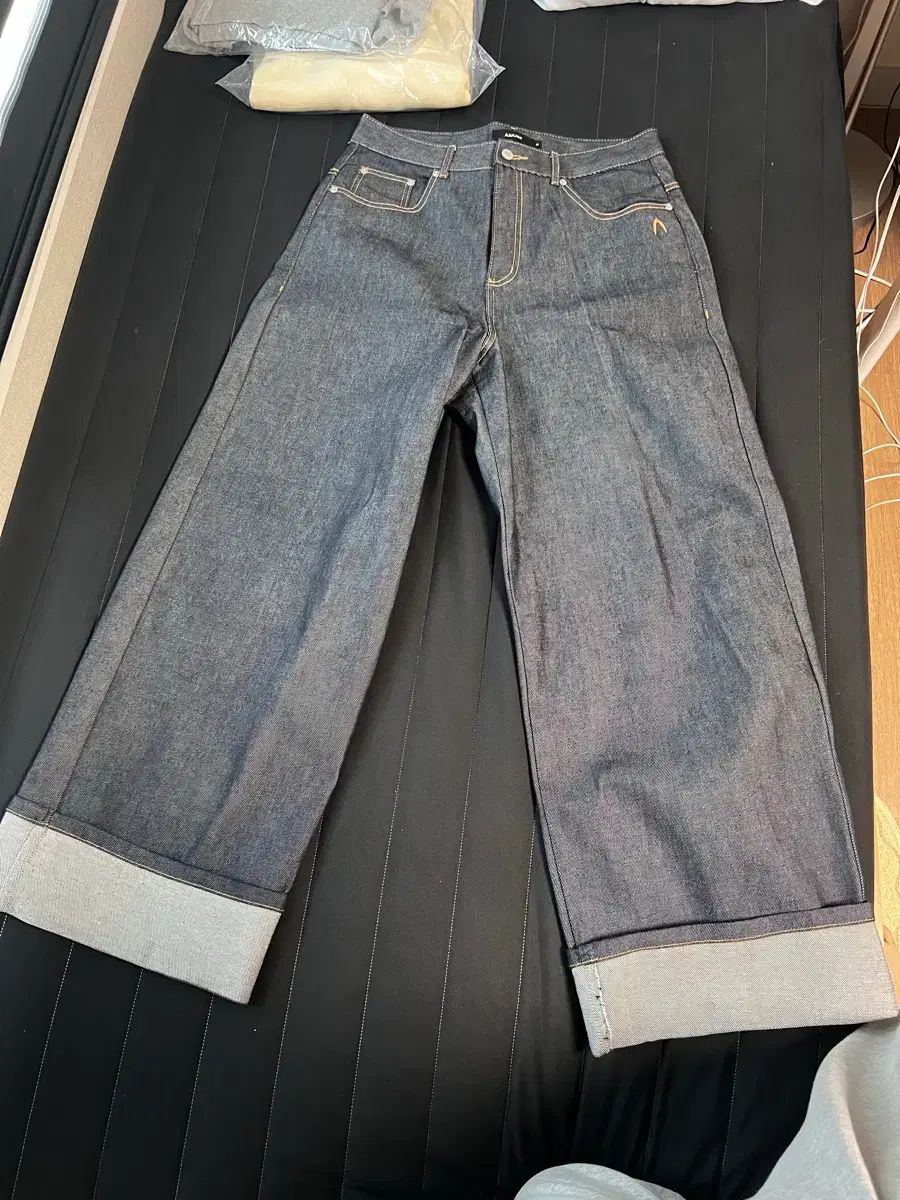 アカーム ズボン 2 11,022円