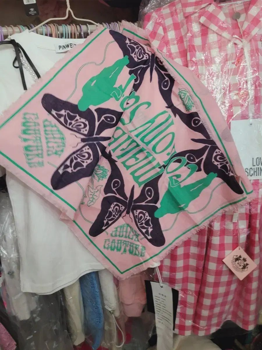 JUICY COUTURE ジューシークチュール ピンク 蝶 スカーフ レア