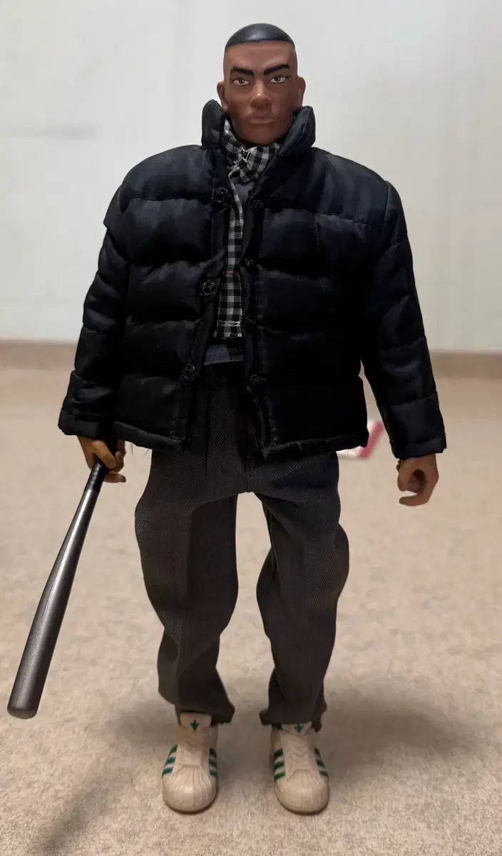 メディコム・トイ TOKYO 東京トライブ 2 カイ 1/6スケール アクションフィギュア 17,990円