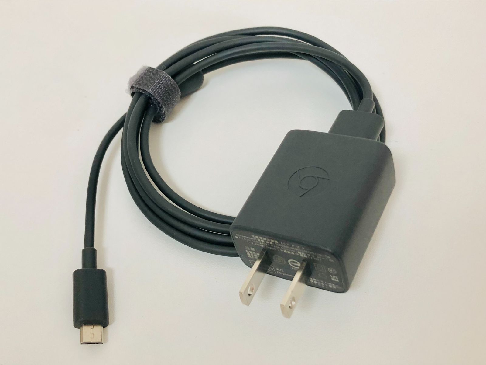 Google Chromecast クロームキャスト 第2世代 NC2-6A5 - メルカリ