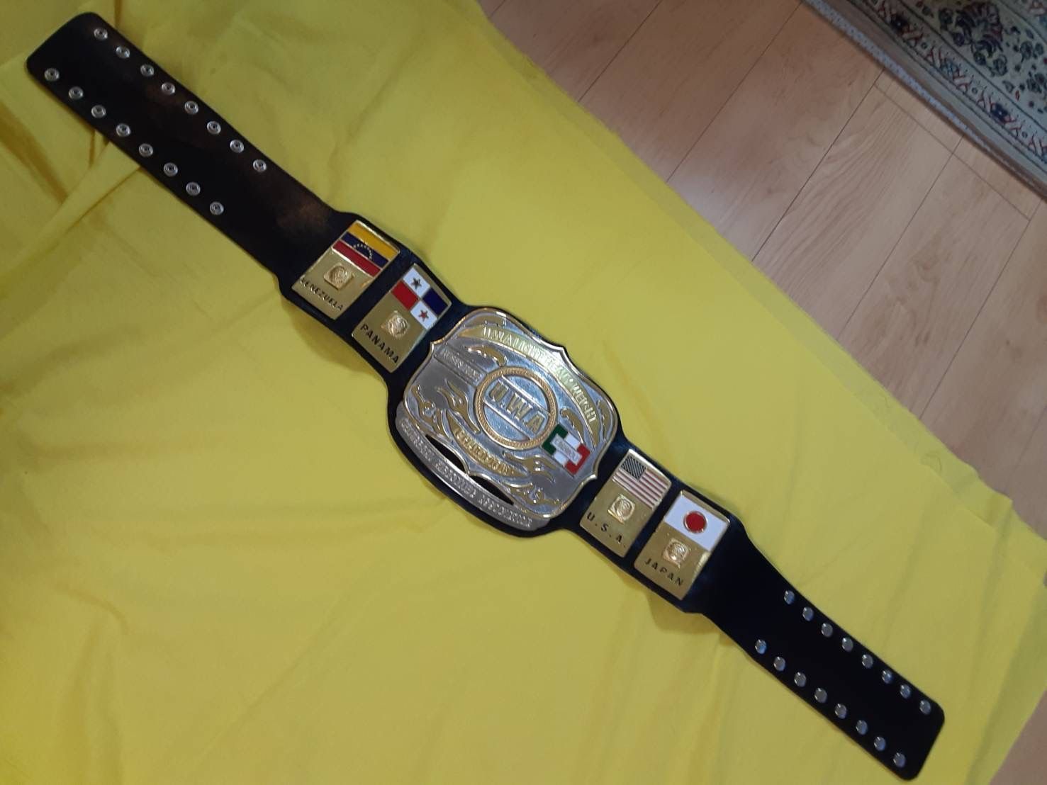 新品　 UWA世界ライトヘビー級　プロレス　 チャンピオンベルト　レプリカ　チャンピオンベルト　高品質　レプリカ オーダーメイド