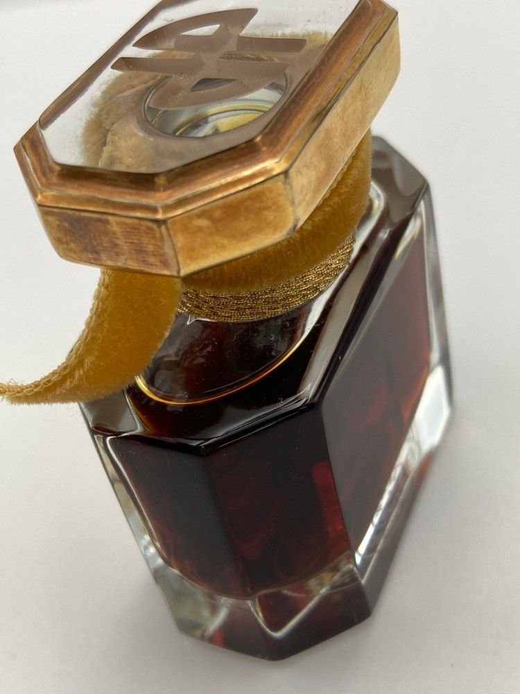 JEAN PATOU ジャンパトゥ 1000 (ミル) パルファム 15ml ボトルタイプ