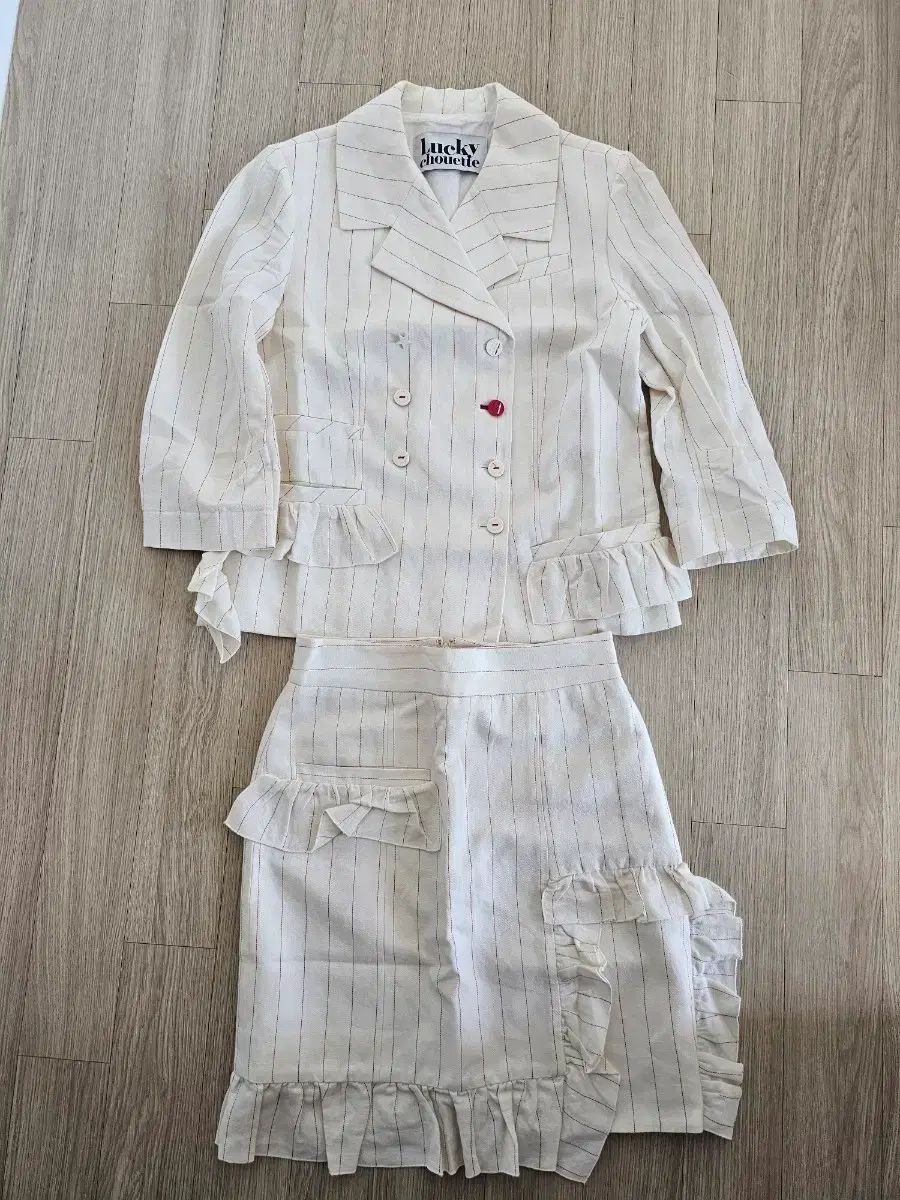 LUCKY CHOUETTE ラッキーシュエトゥ リネン ブレンド セットアップ