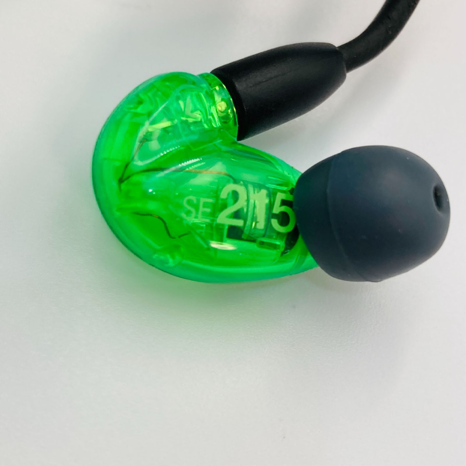 Shure シュア SE215SPE-GN 限定版グリーン 高遮音性イヤホン カナル型 Shure シュア SE215SPE-GN 限定版グリーン 高遮音性イヤホン カナル型