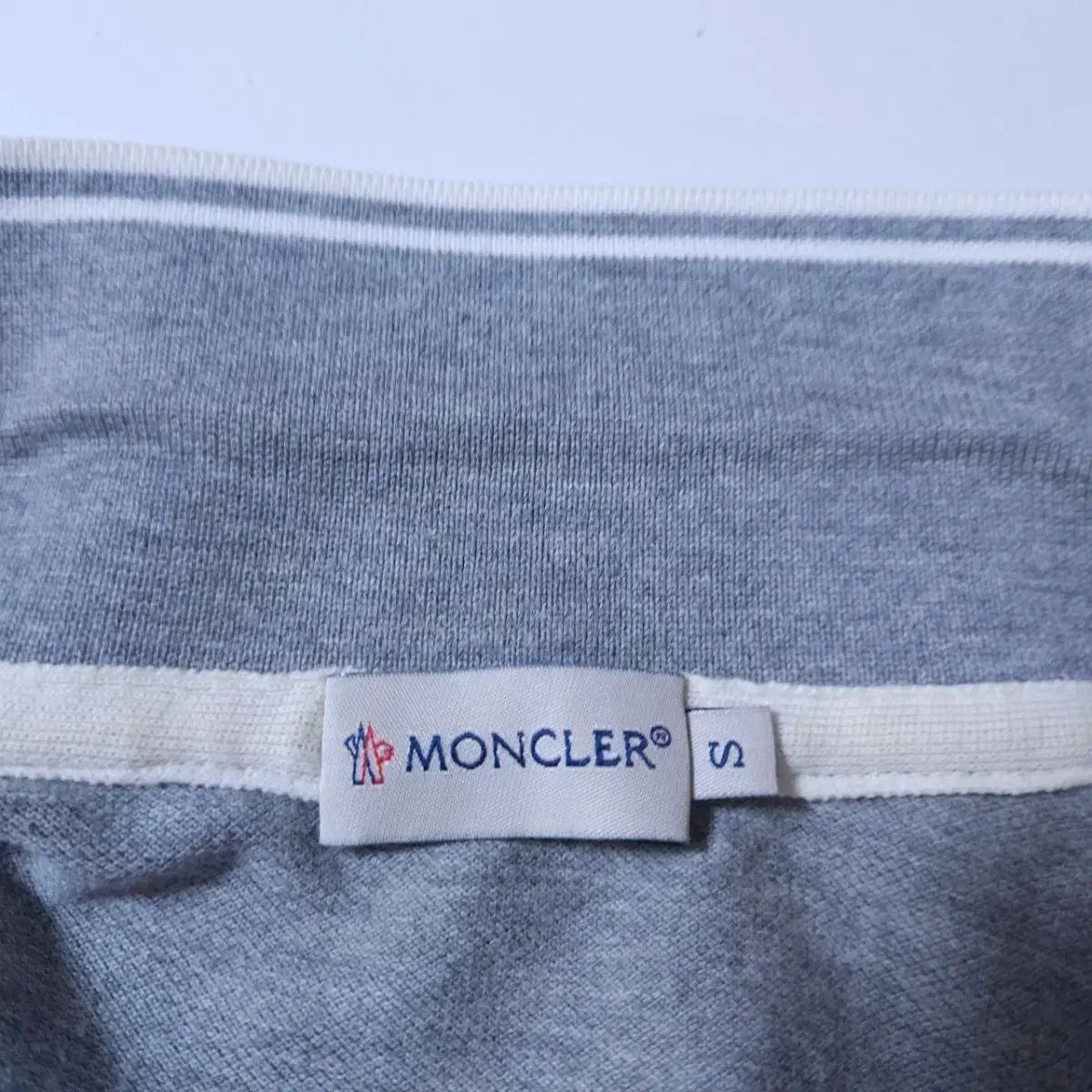 MONCLER モンクレール グレー ポロ 半袖 Tシャツ ユニセックス 90