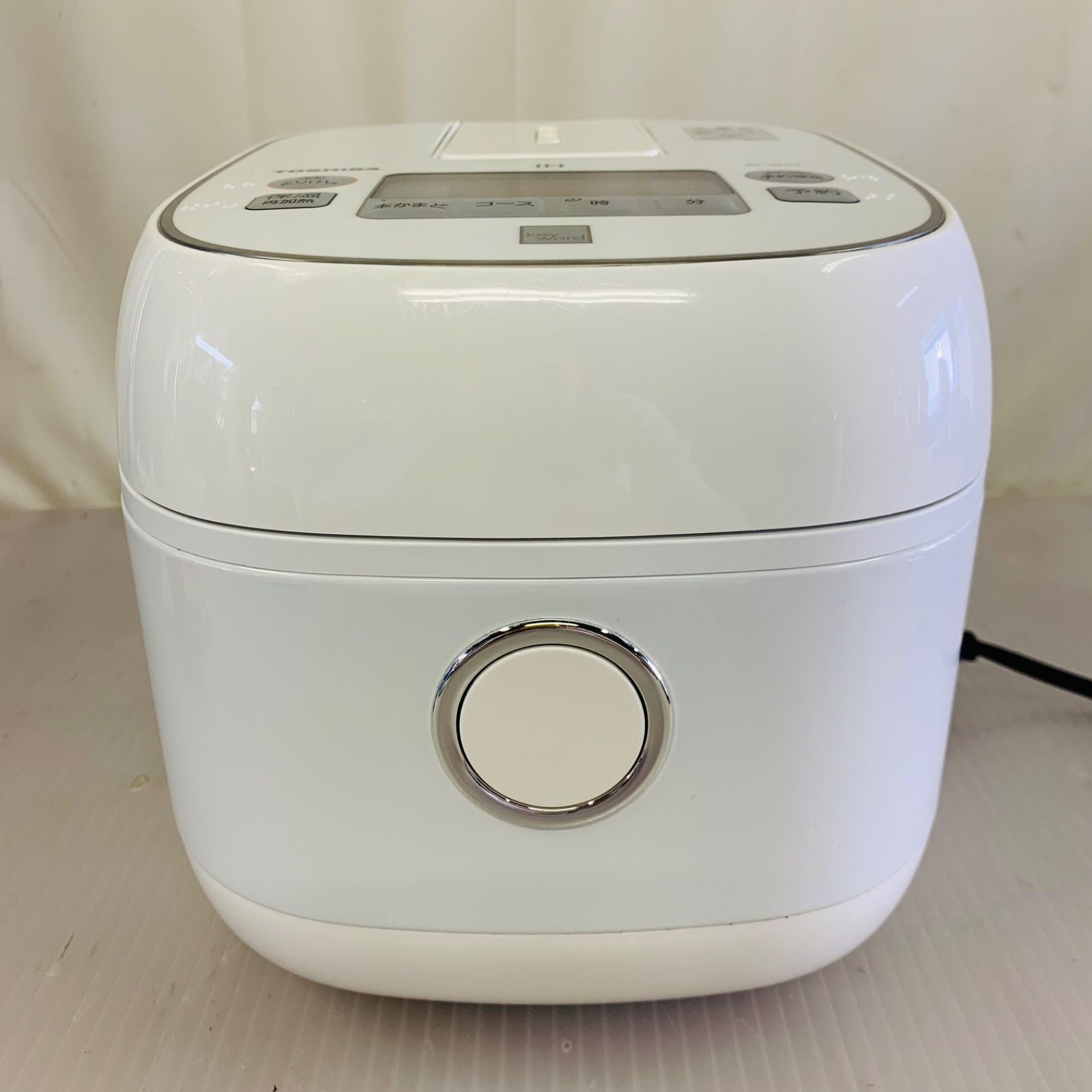 5r40. TOSHIBA 3合 IHジャー炊飯器 RC-5E7X 2019年製 - メルカリ