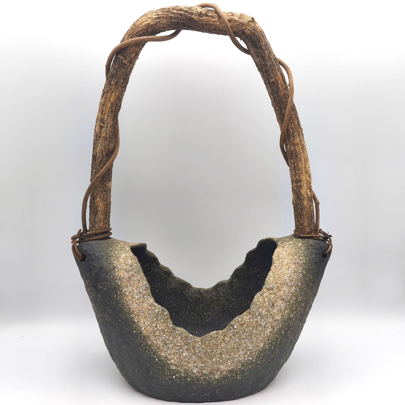 信楽焼・つる付花器・フラワーベース・全体高さ50㎝・No.260424-28・梱包サイズ140