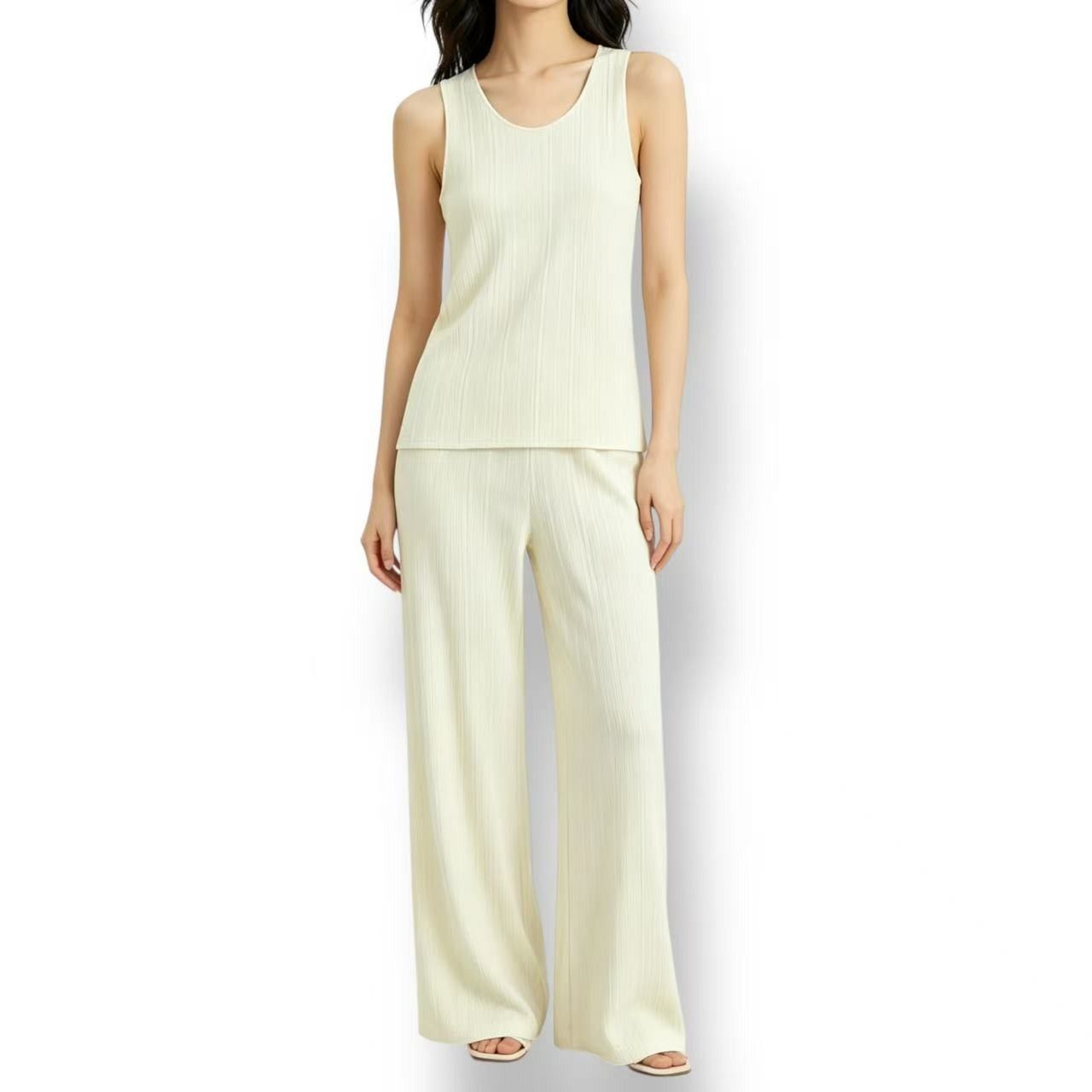 極美品 ISSEY MIYAKE イッセイミヤケ PLEATS PLEASE プリーツプリーズ セットアップ トップス パンツ サイズ3 極美品 ISSEY MIYAKE イッセイミヤケ PLEATS PLEASE プリーツプリーズ セットアップ トップス パンツ サイズ3