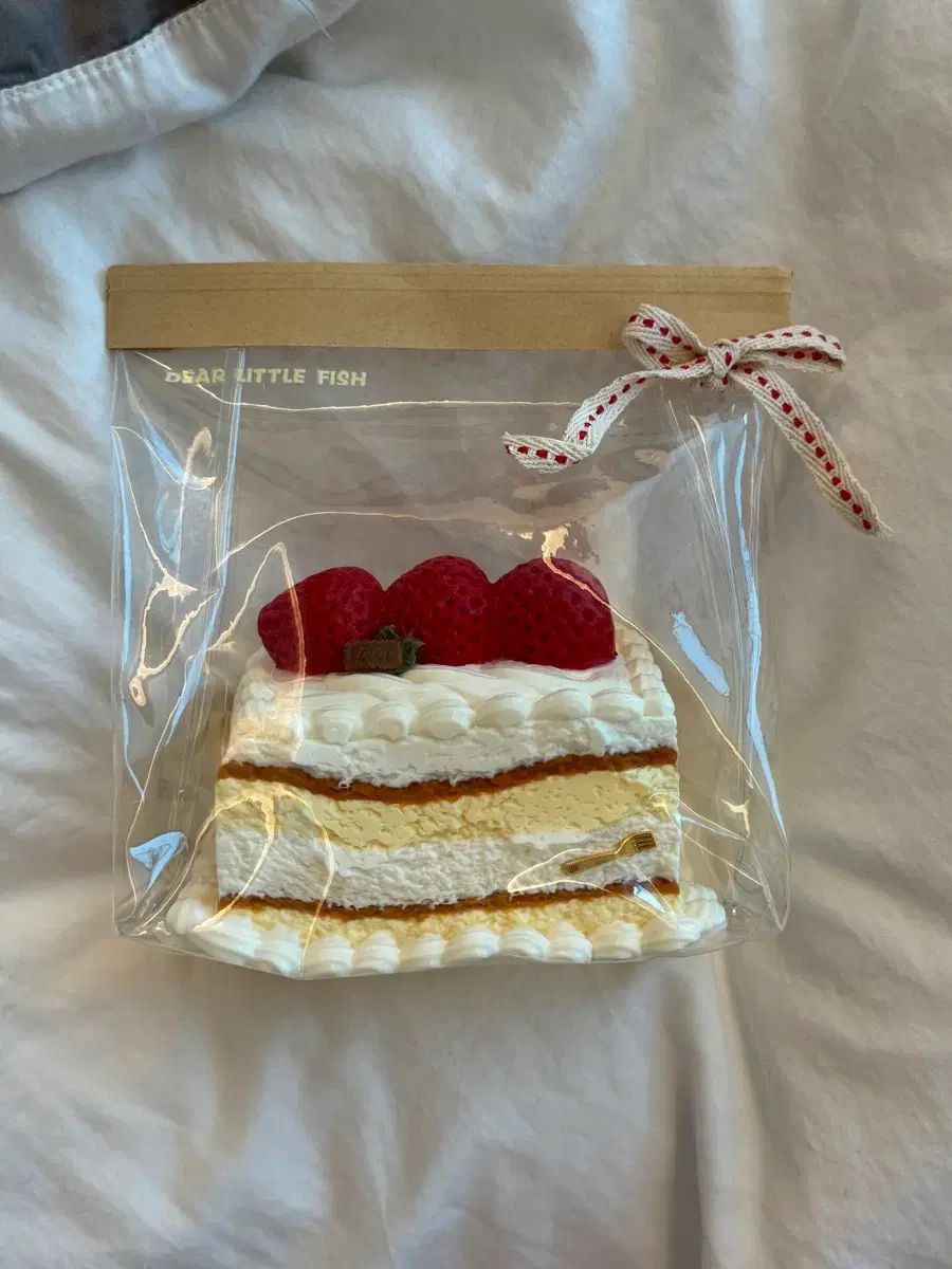 자이샤오위いちごチュール生クリームボックスケーキぷにぷに