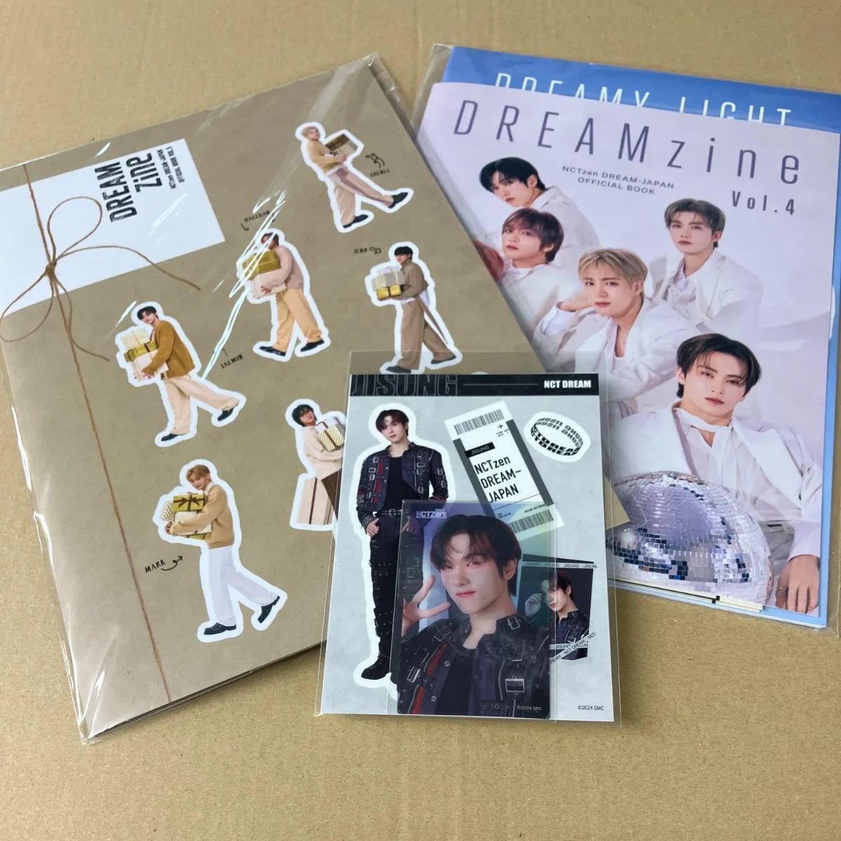 未開封 NCTzen DREAM DREAMzine vol.4 VOL.5 - メルカリ
