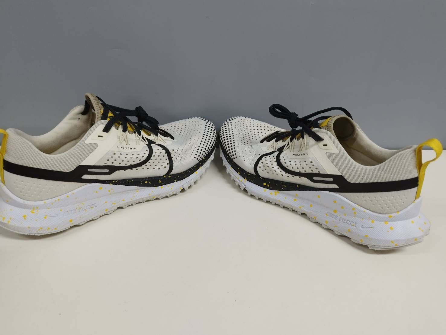 良品】NIKE ナイキ リアクト ペガサス トレイル 4/(トレイル 